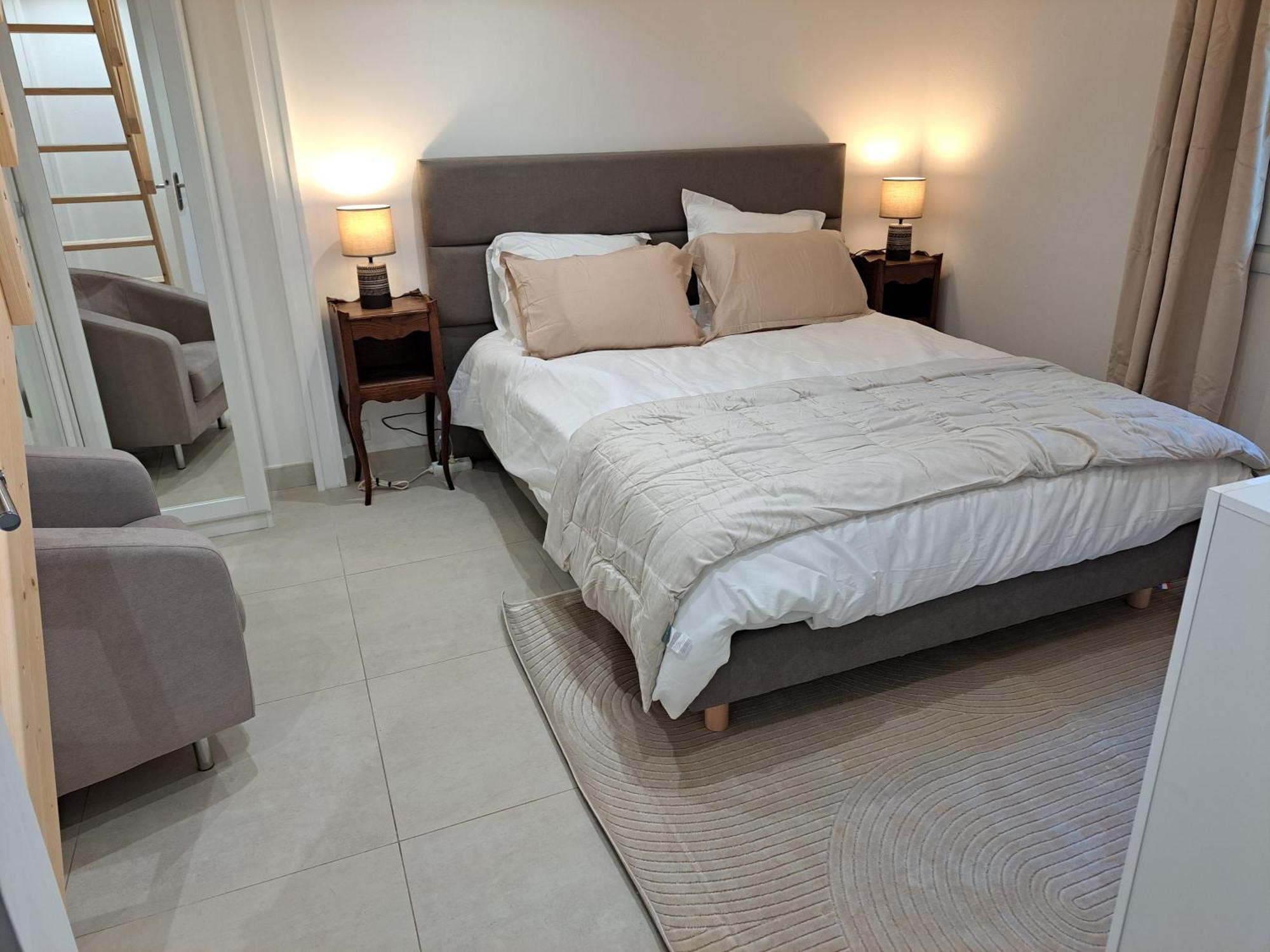 Maisonnette Au Milieu Des Pins Mougins Exteriör bild