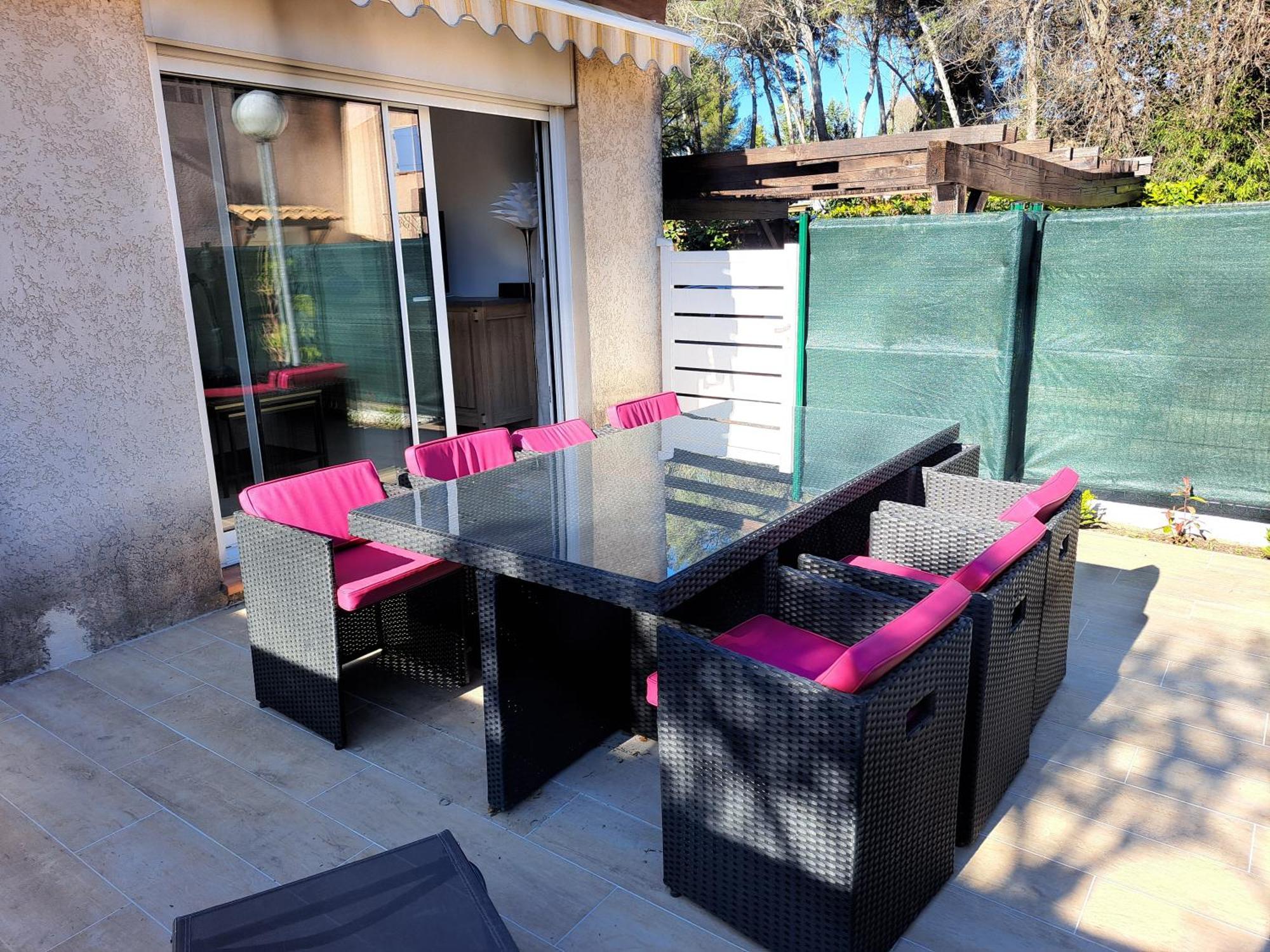Maisonnette Au Milieu Des Pins Mougins Exteriör bild