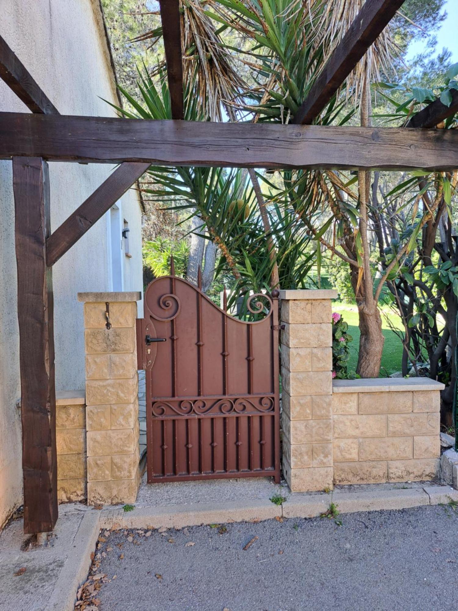 Maisonnette Au Milieu Des Pins Mougins Exteriör bild