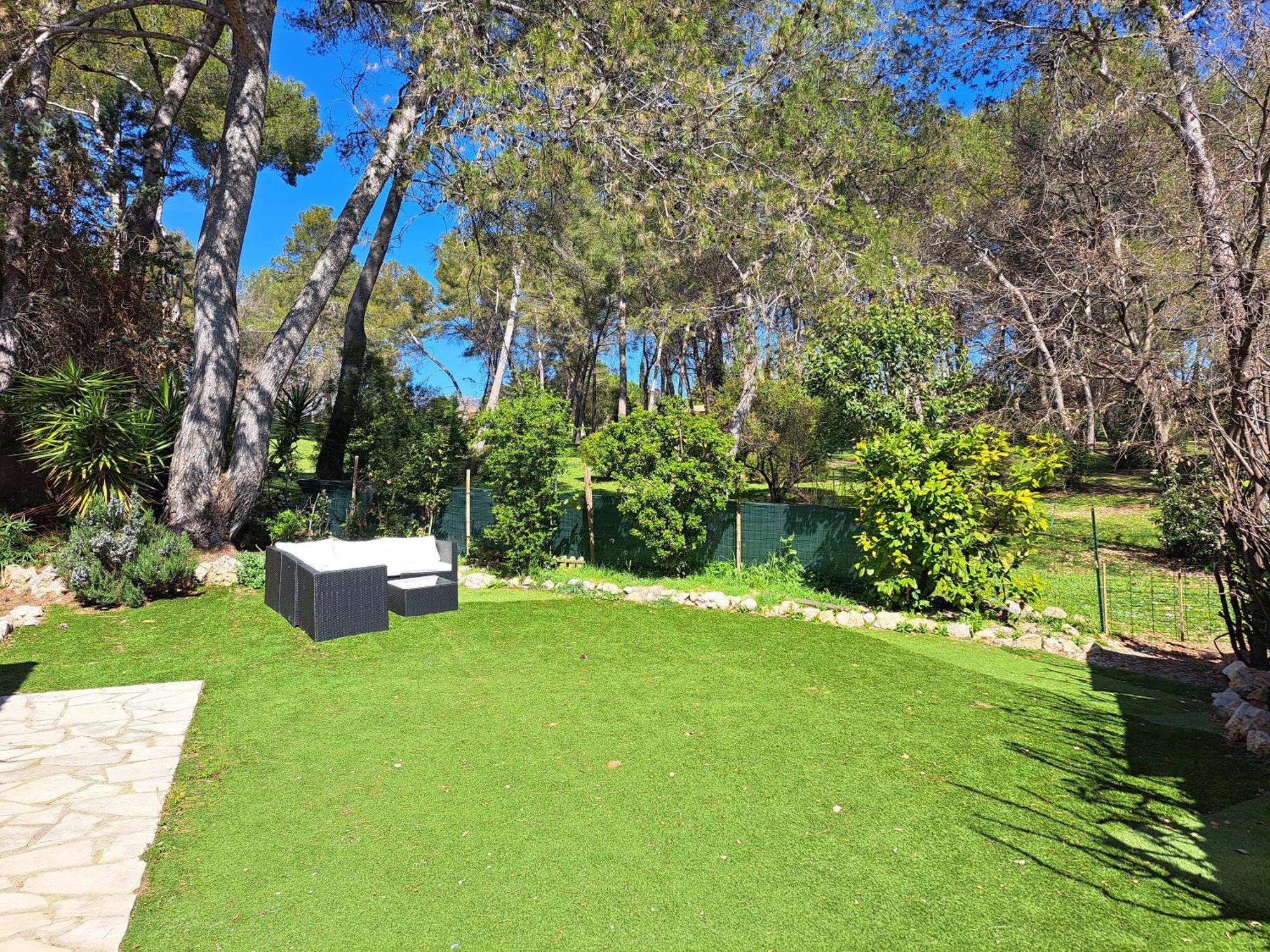 Maisonnette Au Milieu Des Pins Mougins Exteriör bild